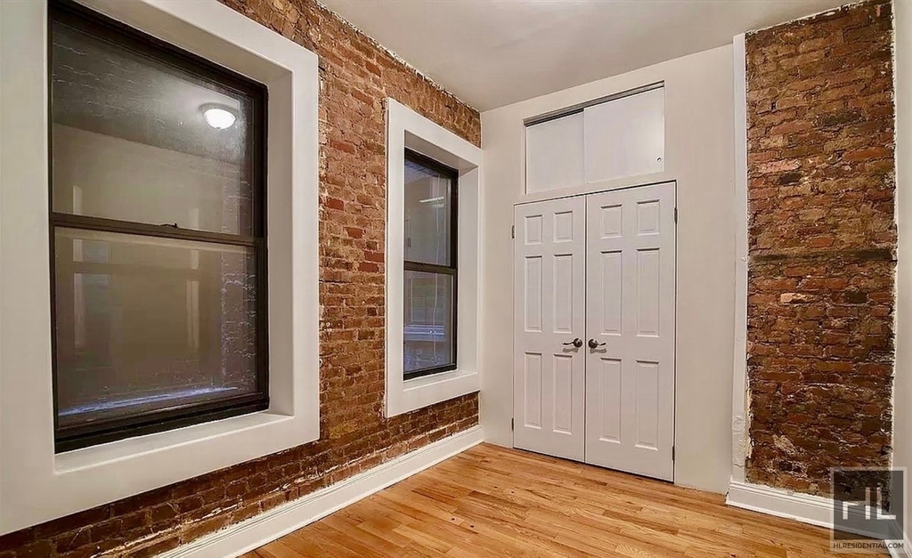 229 East 12th Street - Photo 7