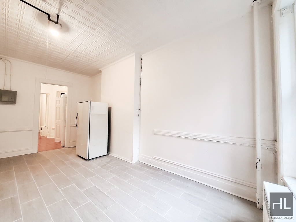 323a East 89 Street - Photo 6