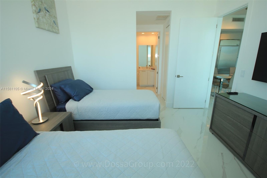 950 Brickell Bay Dr - Photo 42