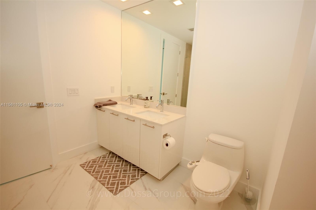 950 Brickell Bay Dr - Photo 35