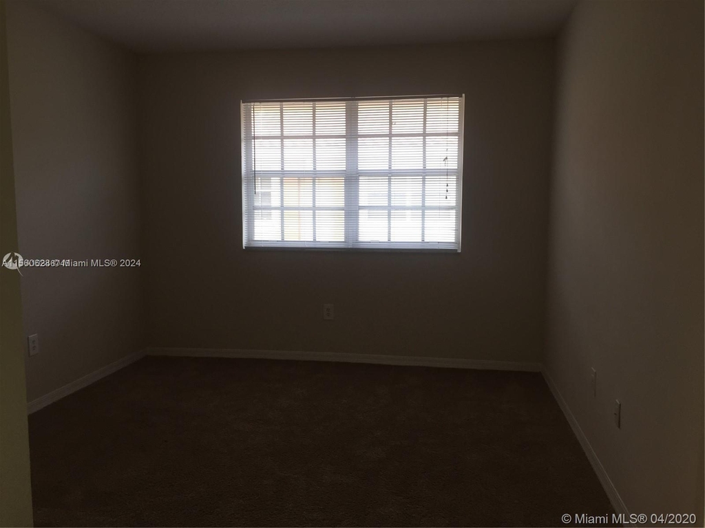 101 Sw 117th Ave - Photo 13