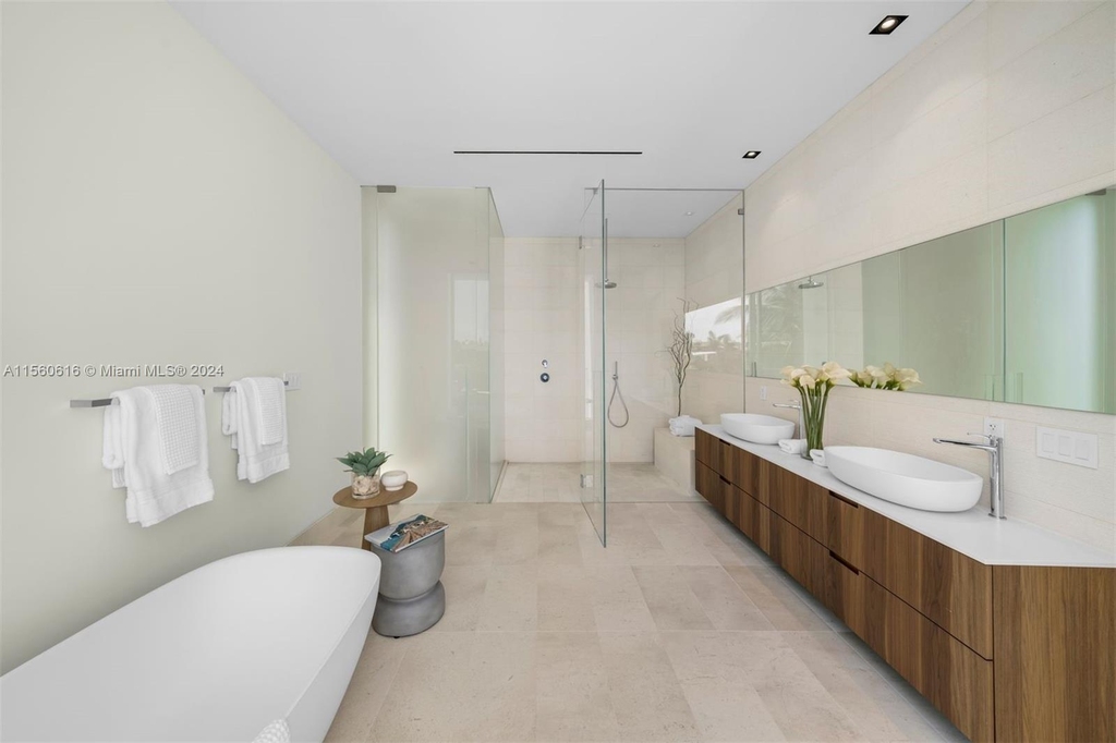 1011 W 48th St - The Ritz Carlton Residences - Photo 29