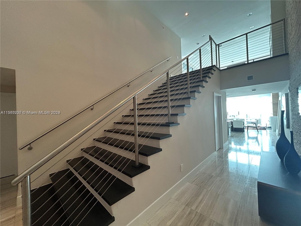 6899 Collins Ave - Photo 19