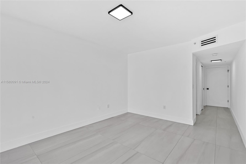 6301 Collins Ave - Photo 16