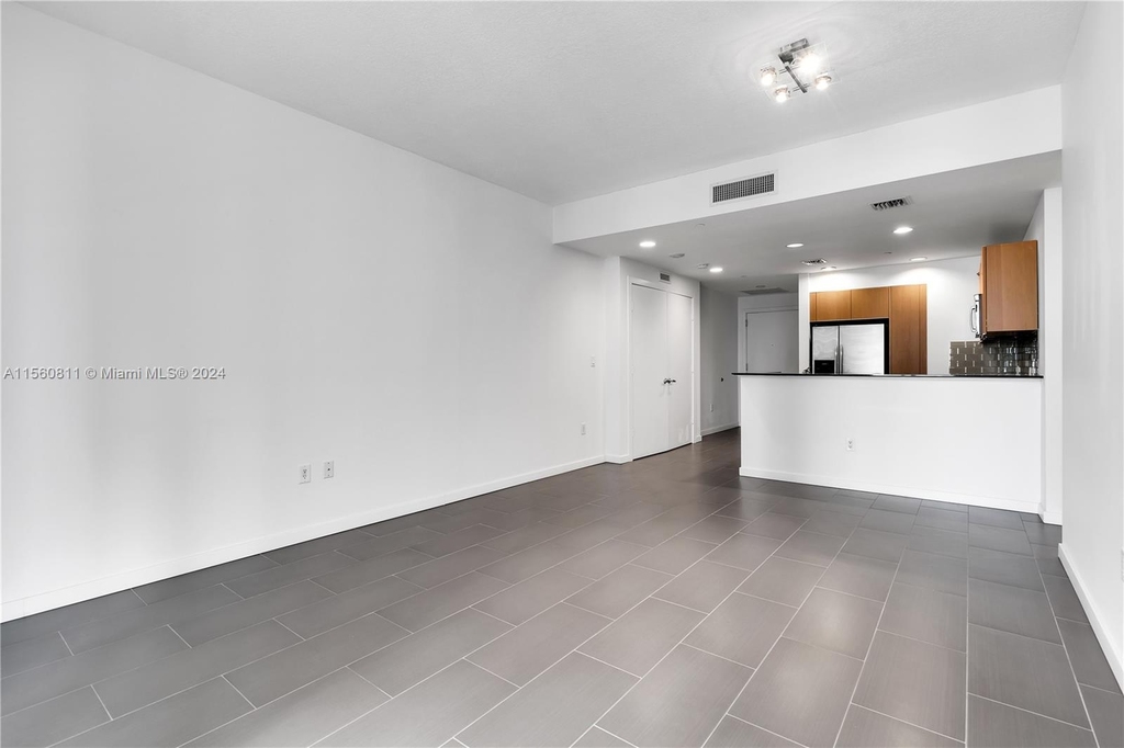 1060 Brickell Ave - Photo 6