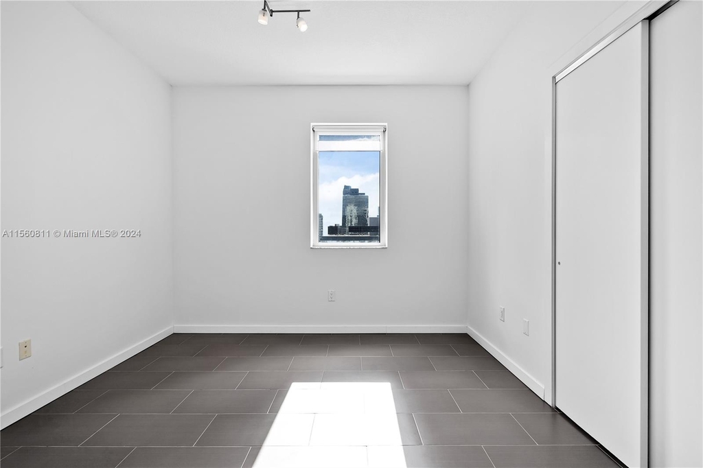 1060 Brickell Ave - Photo 12