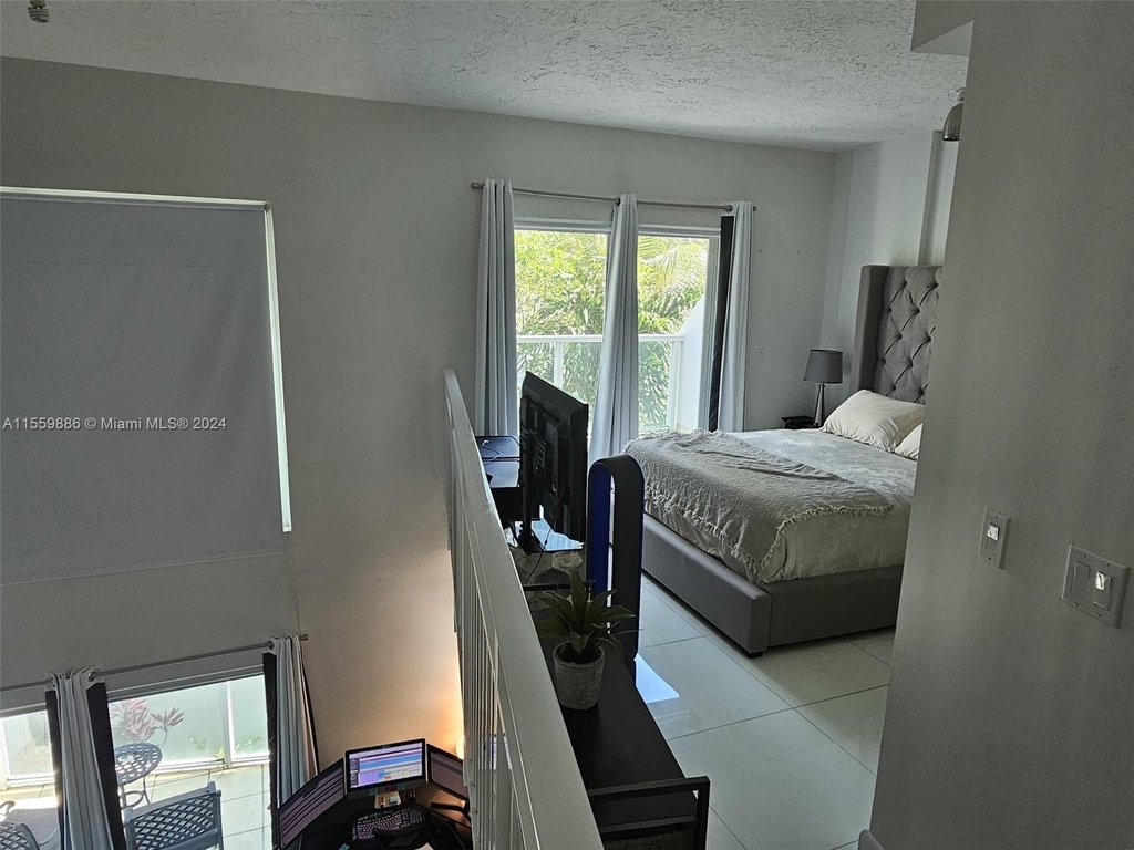 1528 Brickell Ave - Photo 13