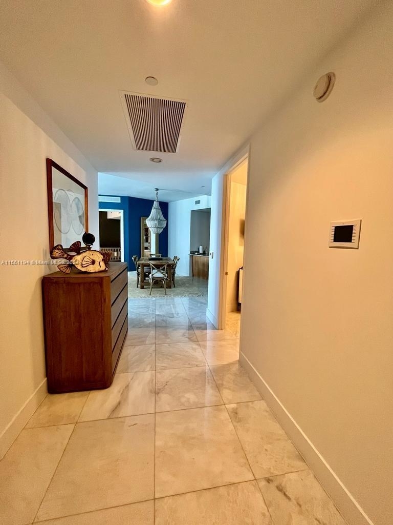 15811 Collins Ave - Photo 21