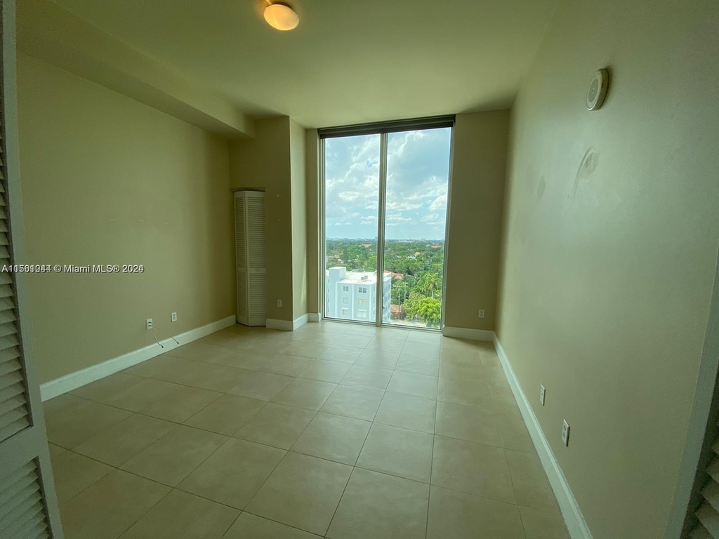 2525 Sw 3rd Ave - Photo 13