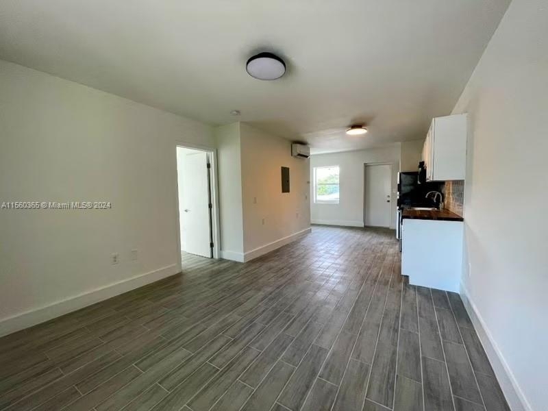 455 Ne 62nd St - Photo 5