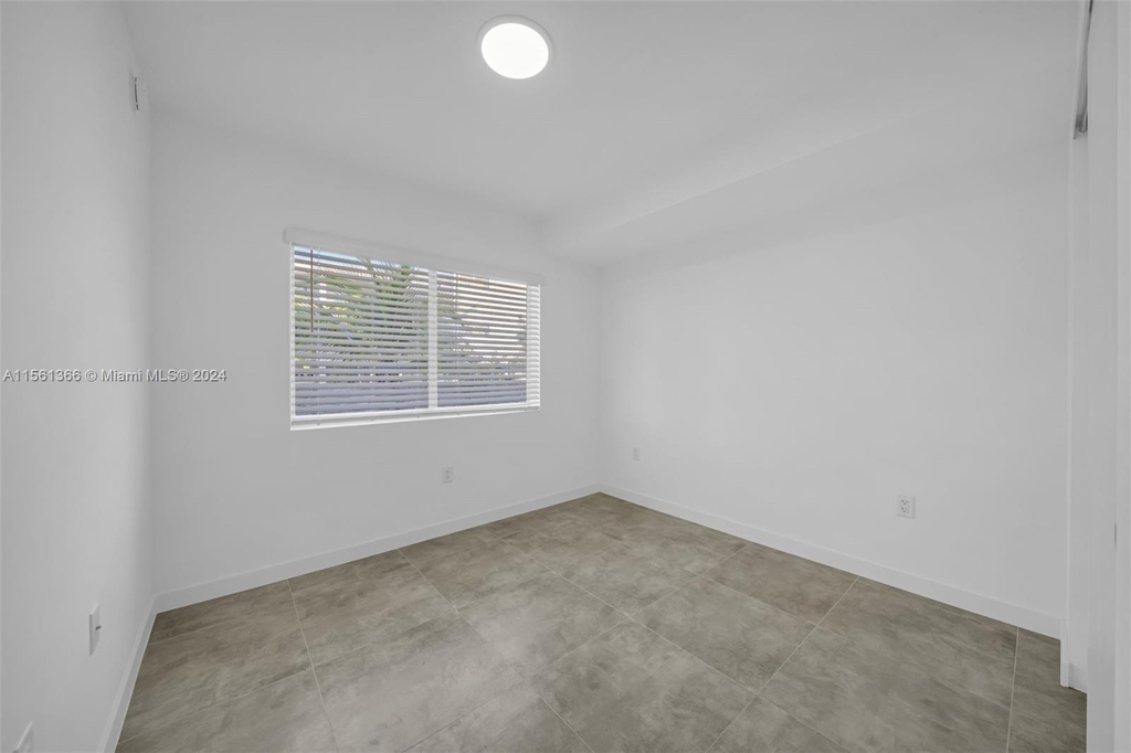 14752 Ne 6th Ave - Photo 11