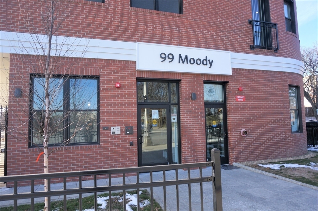 99-6 Moody Street - Photo 1