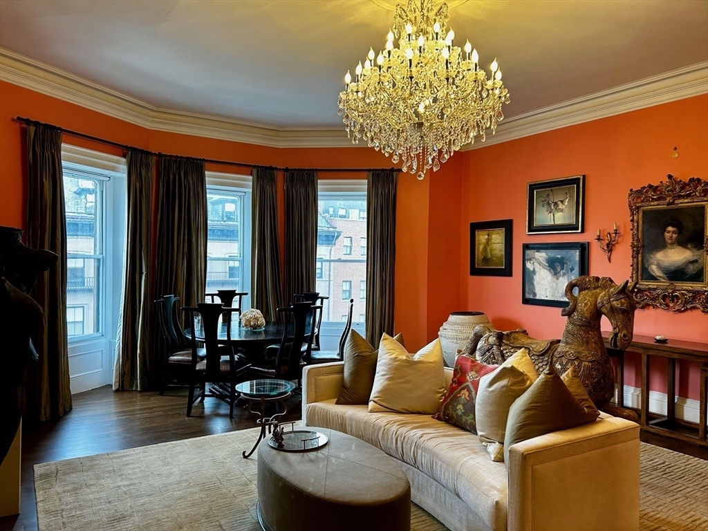 121 Beacon Street - Photo 2