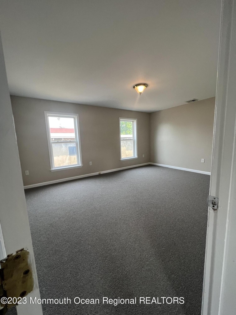 1317 Washington Avenue - Photo 20