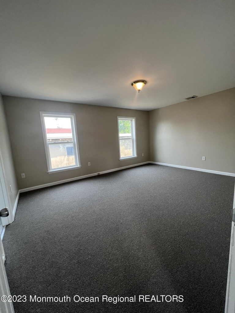 1317 Washington Avenue - Photo 24