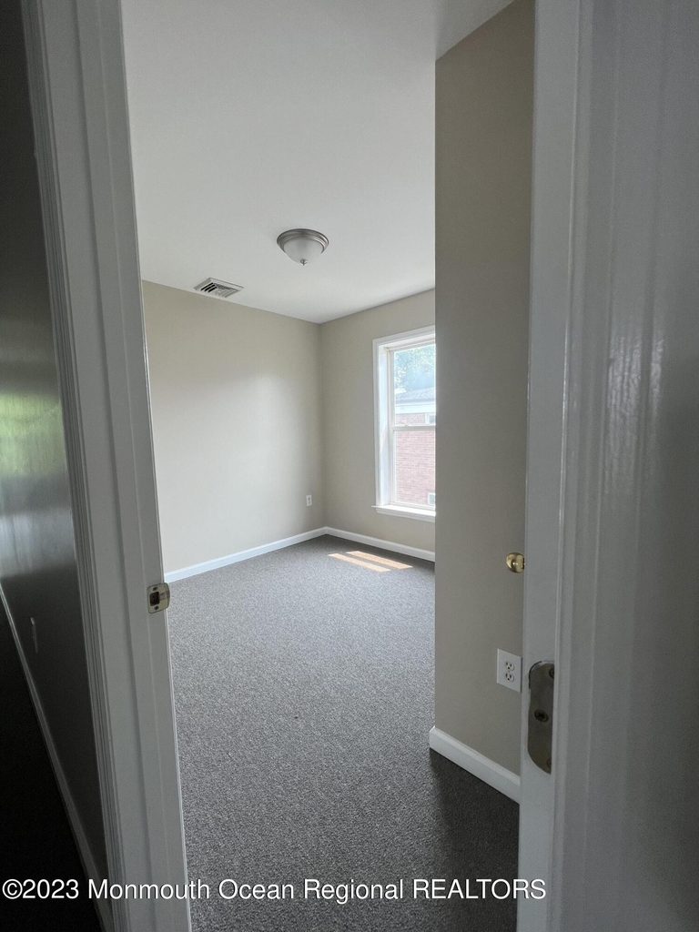 1317 Washington Avenue - Photo 26