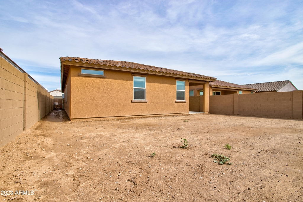 16845 W Evergreen Road - Photo 41