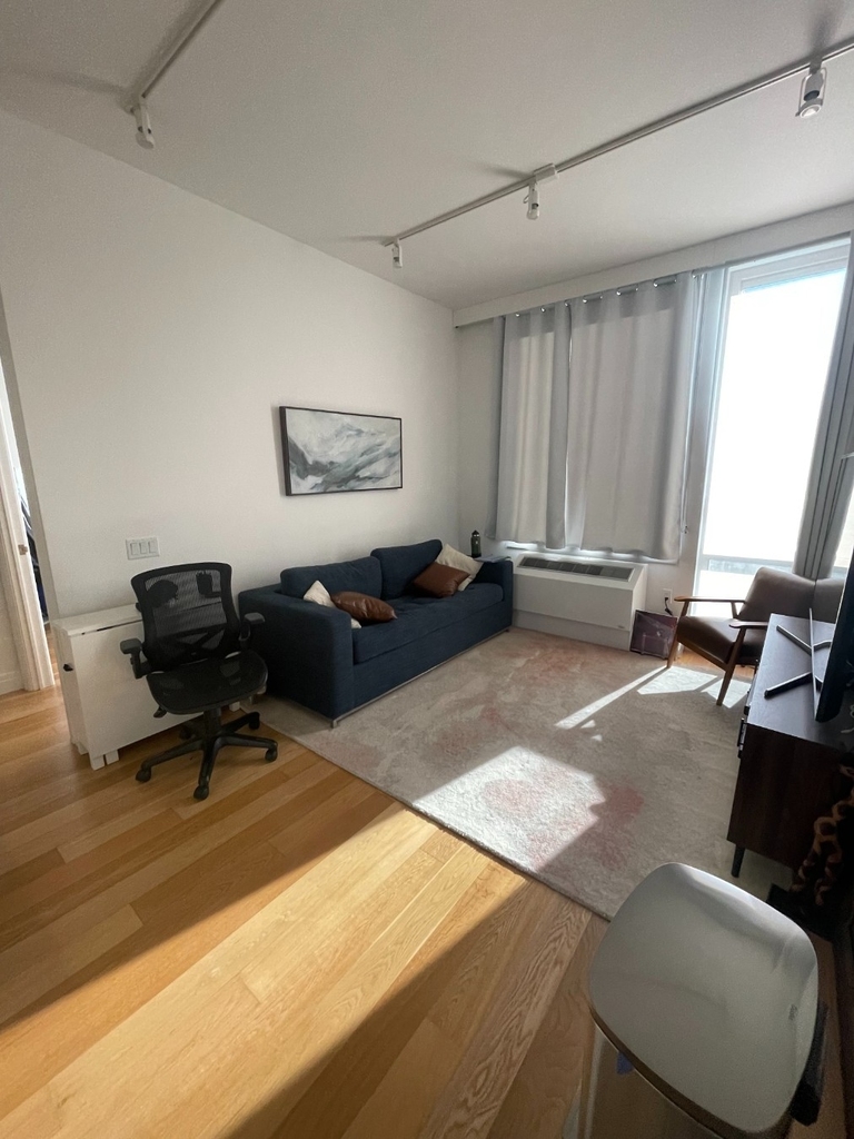 325 Kent Avenue - Photo 4