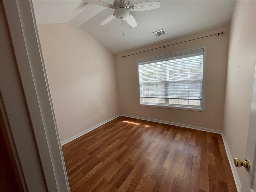 2369 Suwanee Pointe Drive - Photo 4