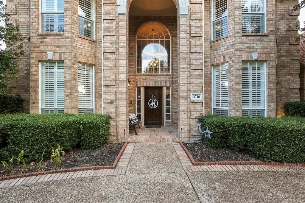 3716 Orange Blossom Court - Photo 2