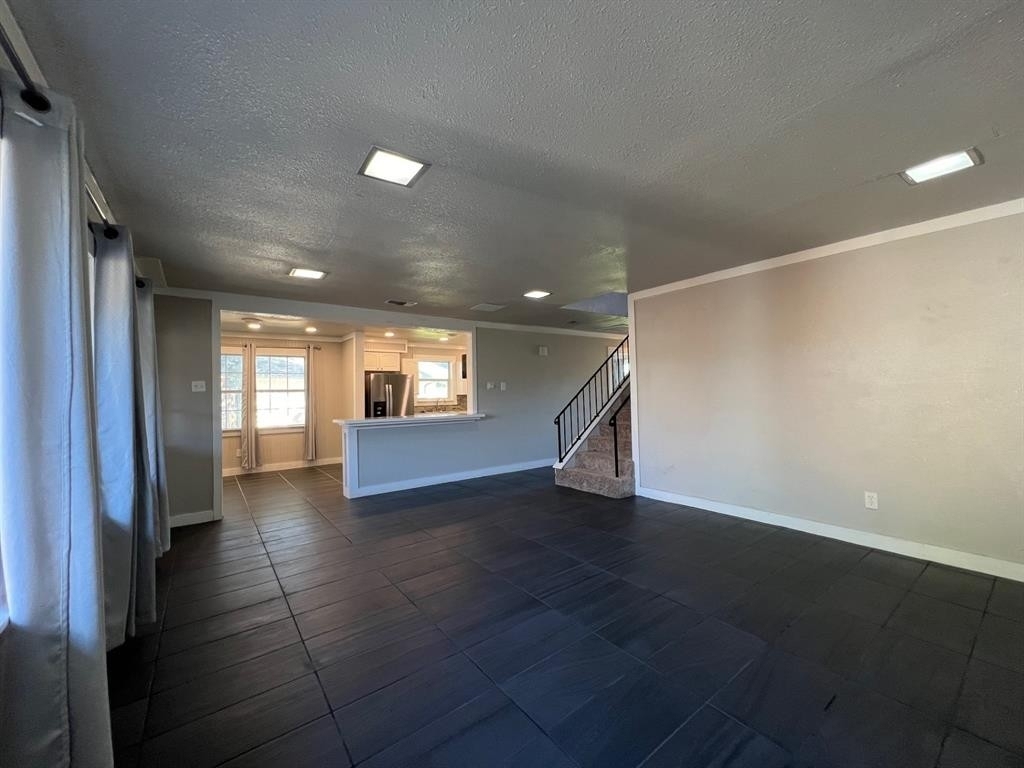 7765 Dentcrest Drive - Photo 3