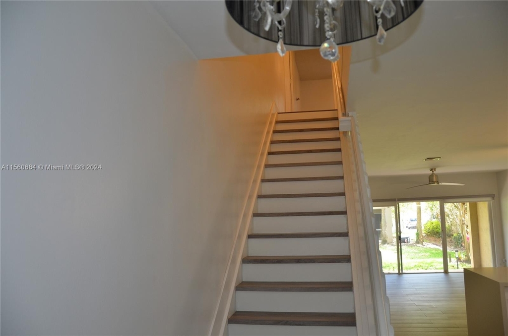 351 Sw 121st Ave - Photo 11