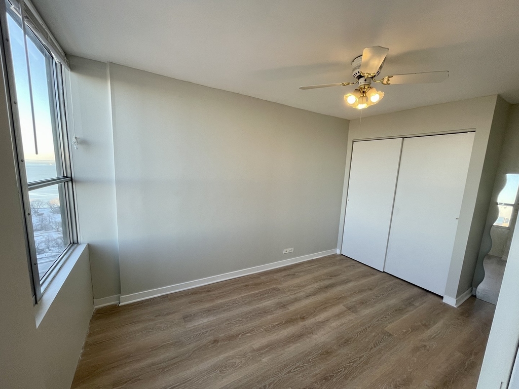 655 W Irving Park Road - Photo 6