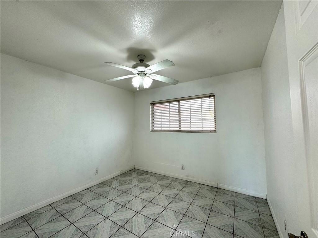 13542 Pan Am Boulevard - Photo 14