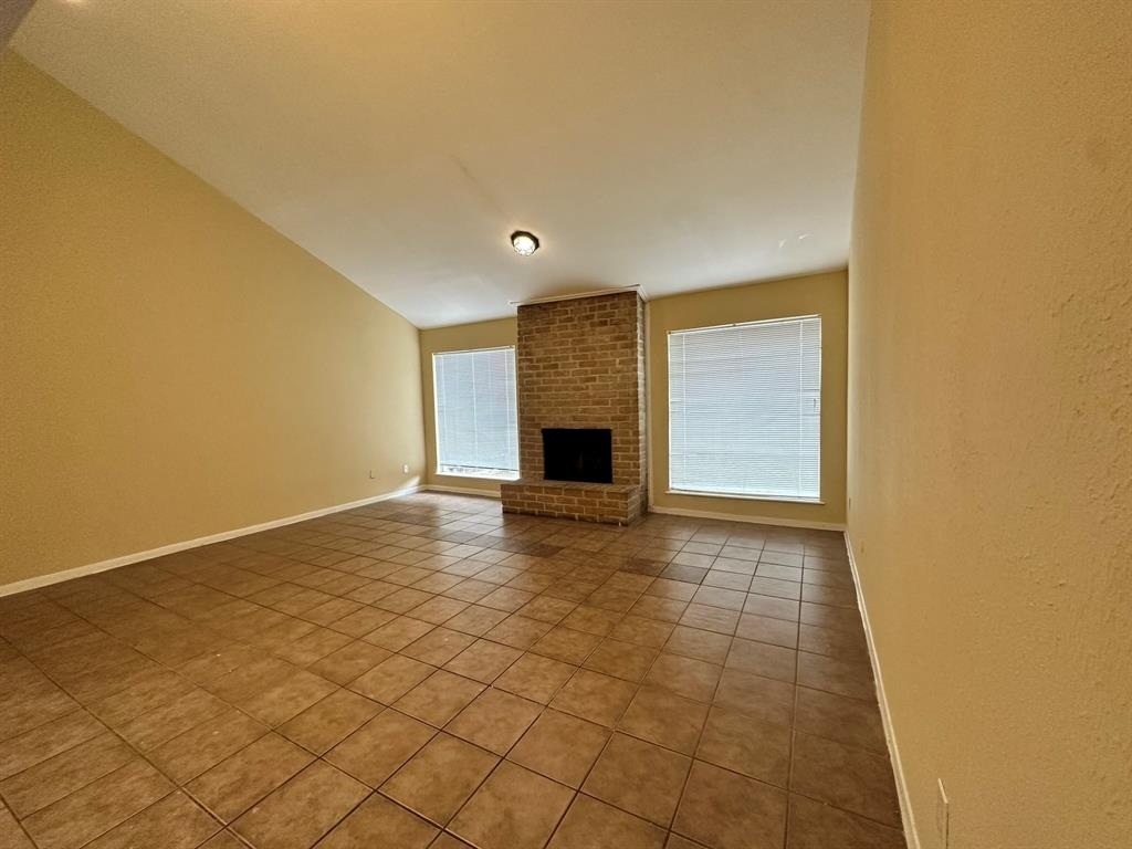 5006 Stanhope Drive - Photo 6