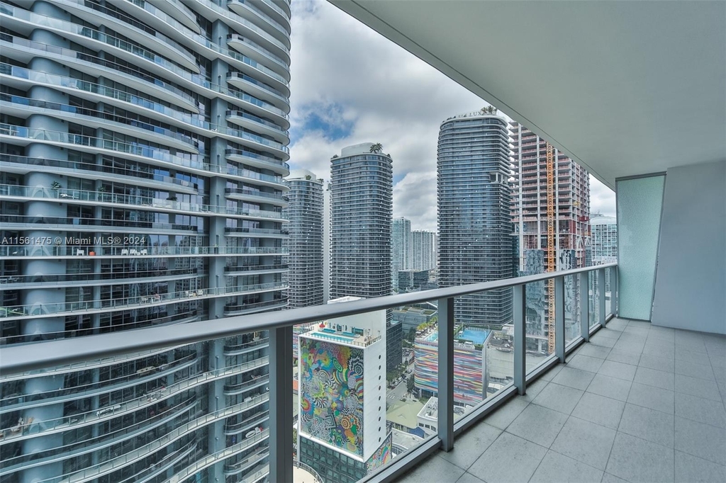 1010 Brickell Ave - Photo 16