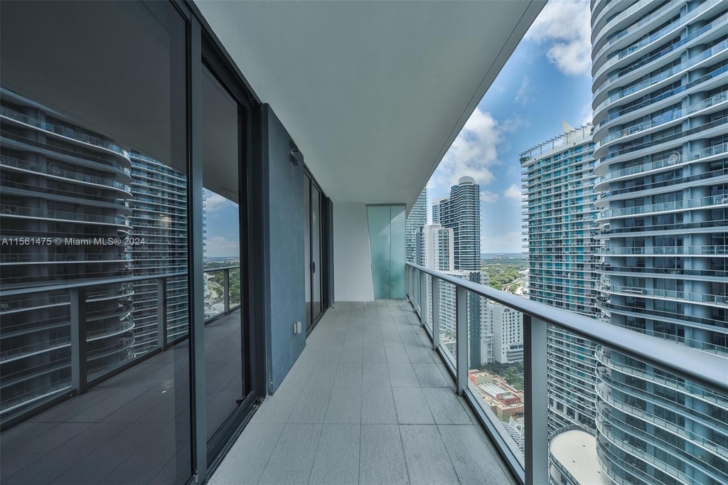 1010 Brickell Ave - Photo 18