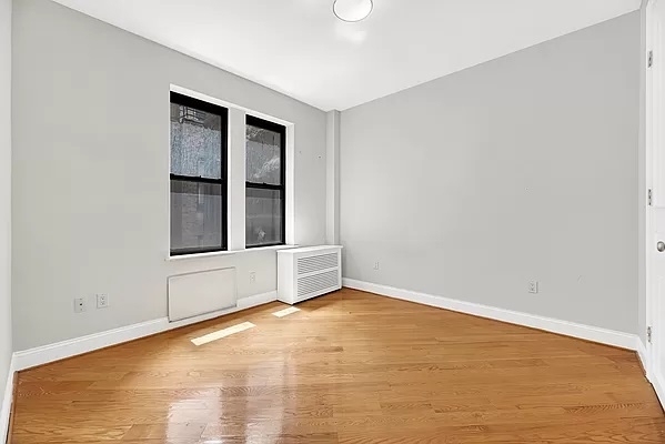 226 East 70th Street - Photo 3