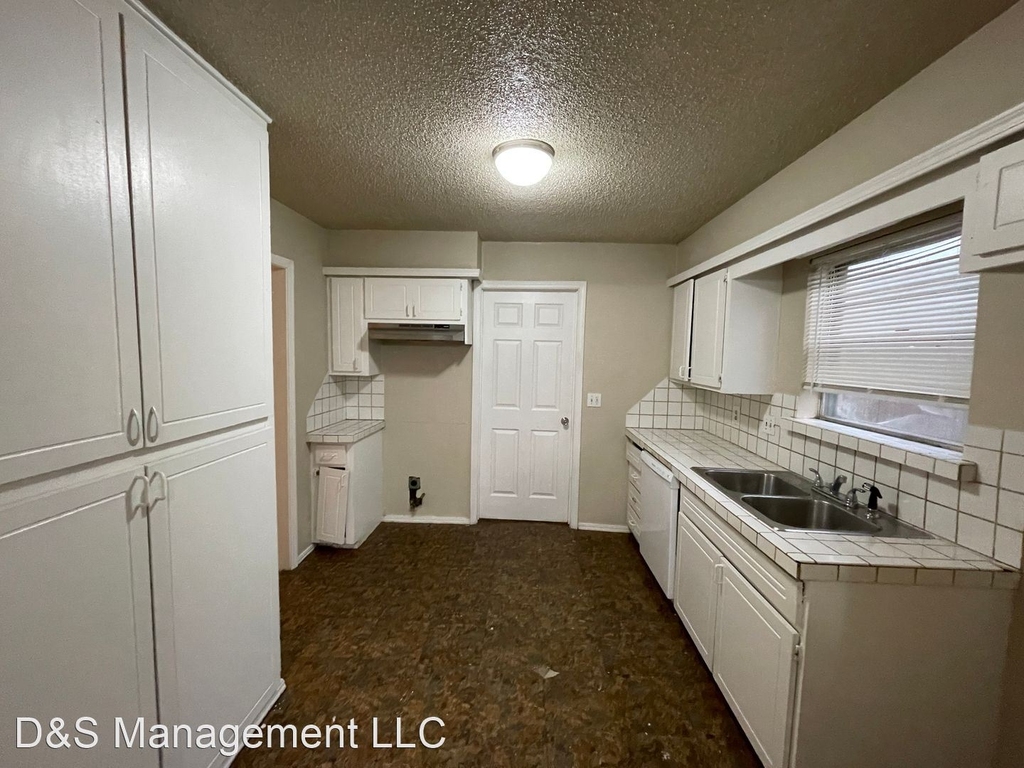 7210 Galahad Circle - Photo 3