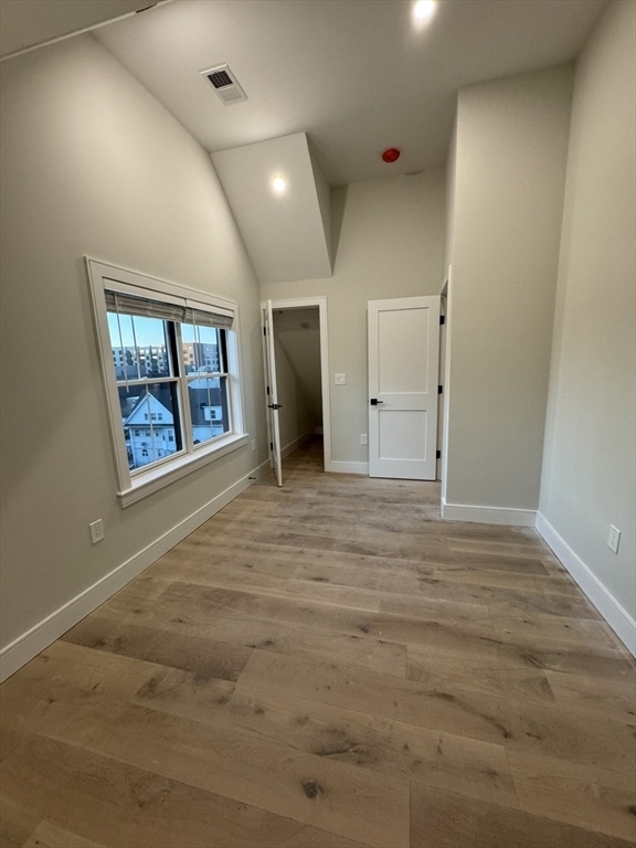 9 Everett St. - Photo 6