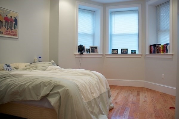 1089 Beacon Street - Photo 4