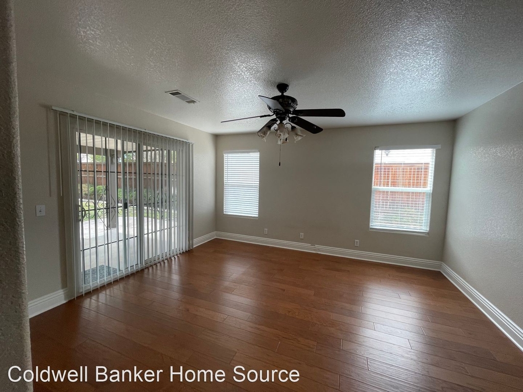 12721 Sweetwater Cir. - Photo 16