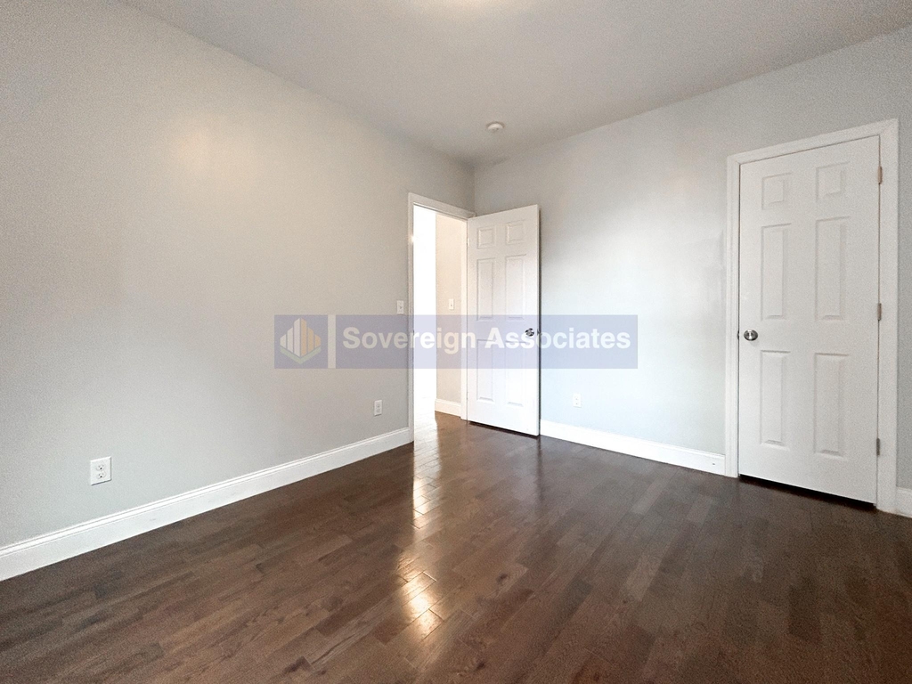 184 Nagle Avenue - Photo 5