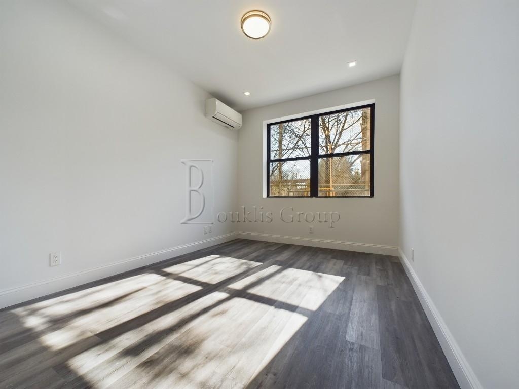 21-24 21st Road - Photo 5