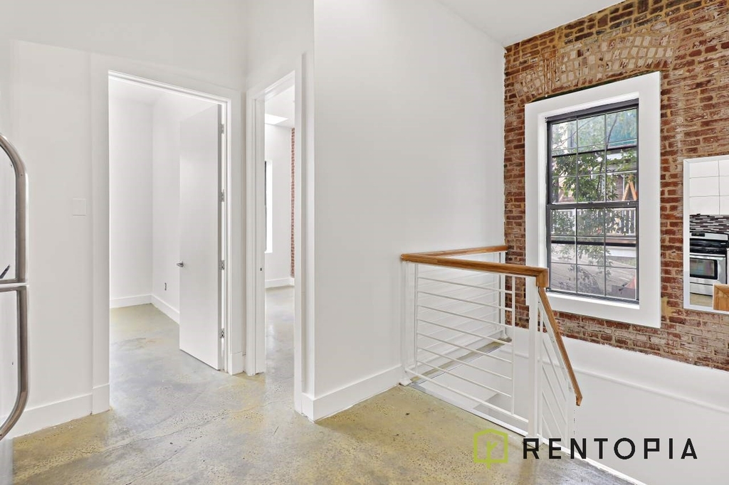 753 Lexington Avenue - Photo 1