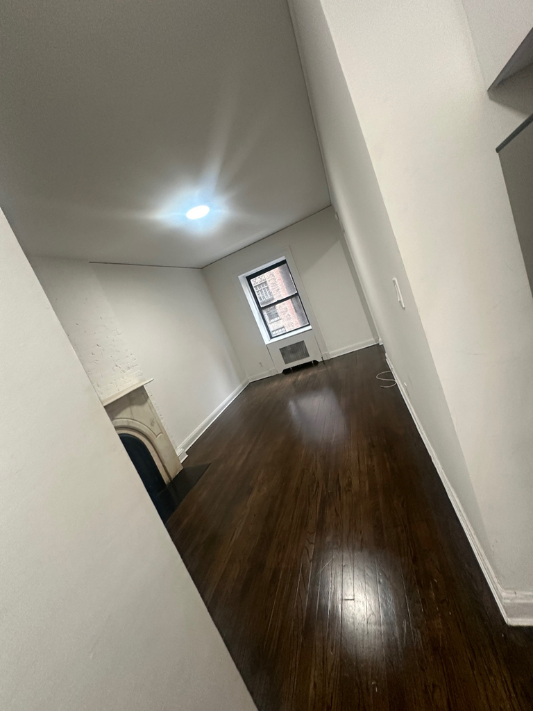 145 East 72nd Street - Photo 2