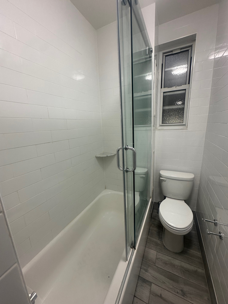 156 East 37th Street - Photo 8