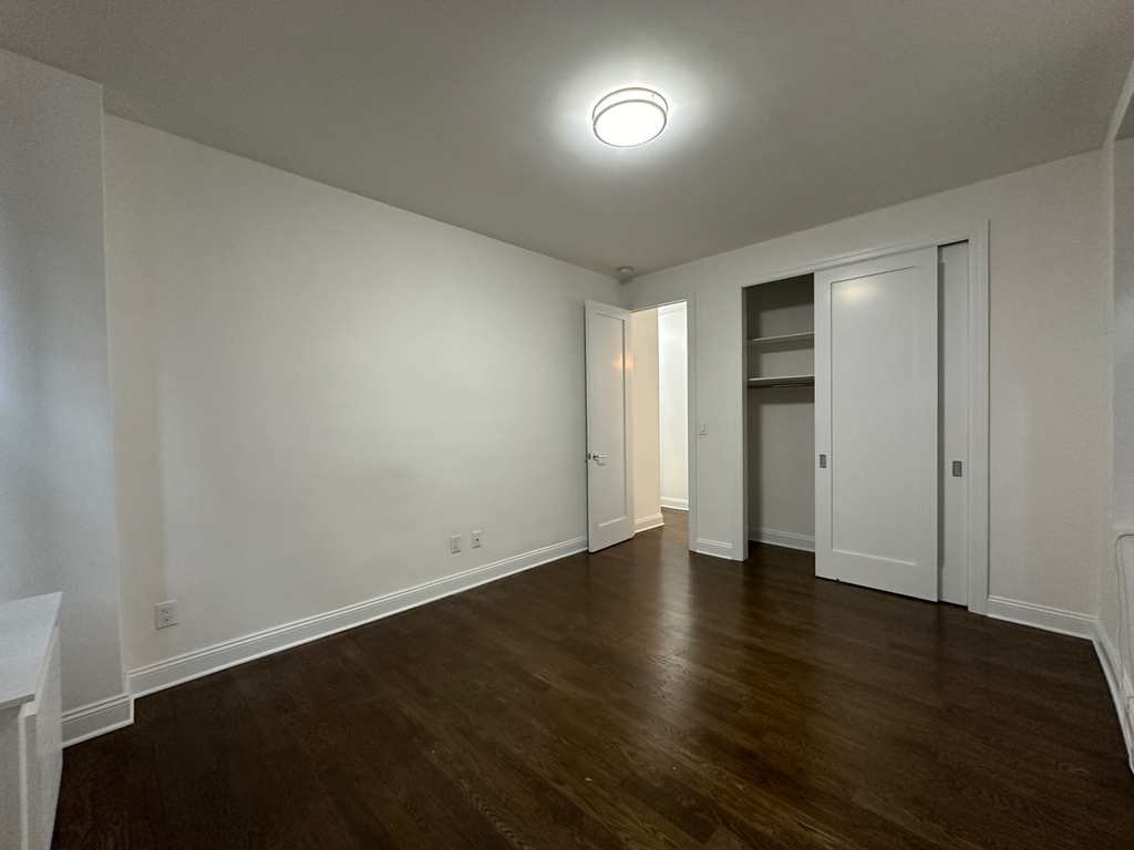 200 West 58th Street - Photo 11