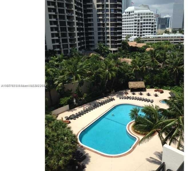 540 Brickell Key Dr - Photo 2