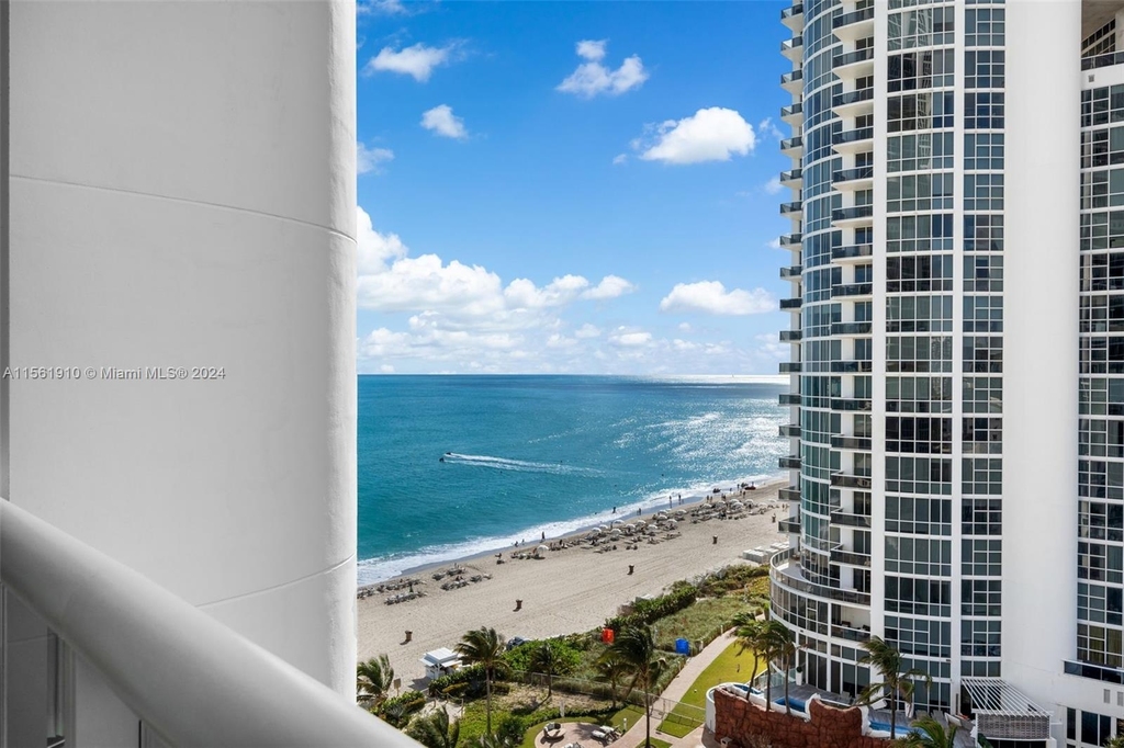 18201 Collins Ave - Photo 42