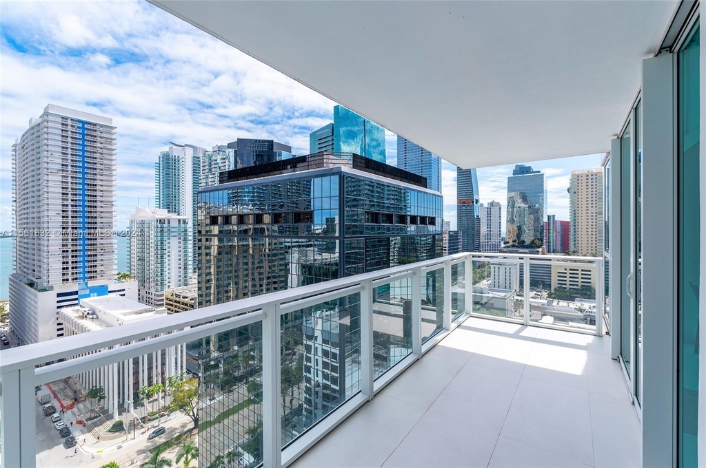 1080 Brickell Ave - Photo 28