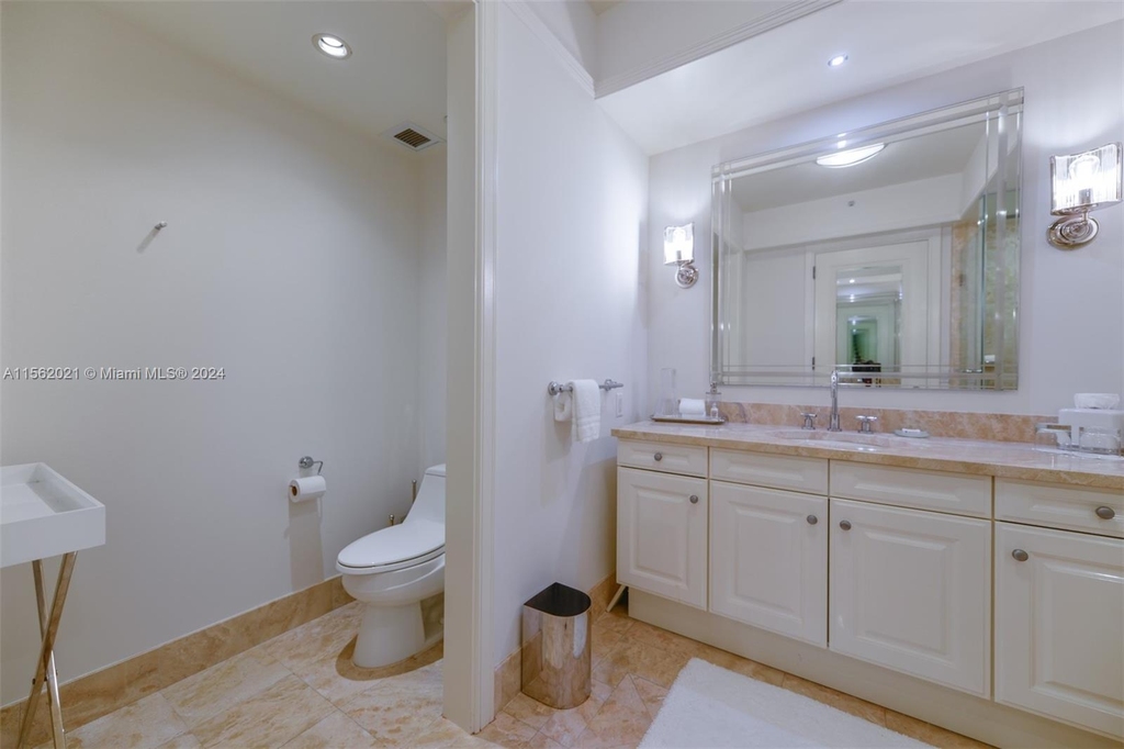 1435 Brickell Ave - Photo 12