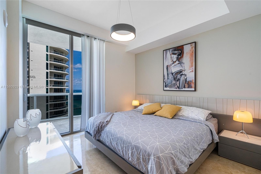 16001 Collins Ave - Photo 33