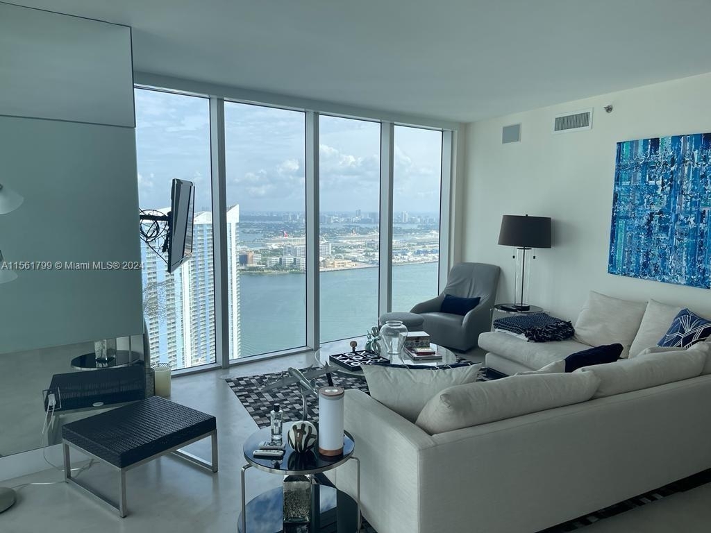 465 Brickell Ave - Photo 3