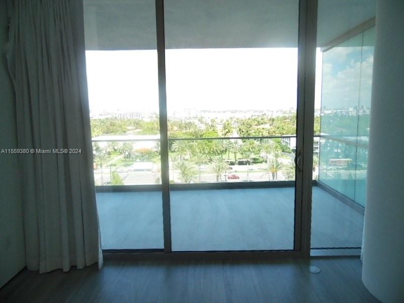 10201 Collins Ave - Photo 16