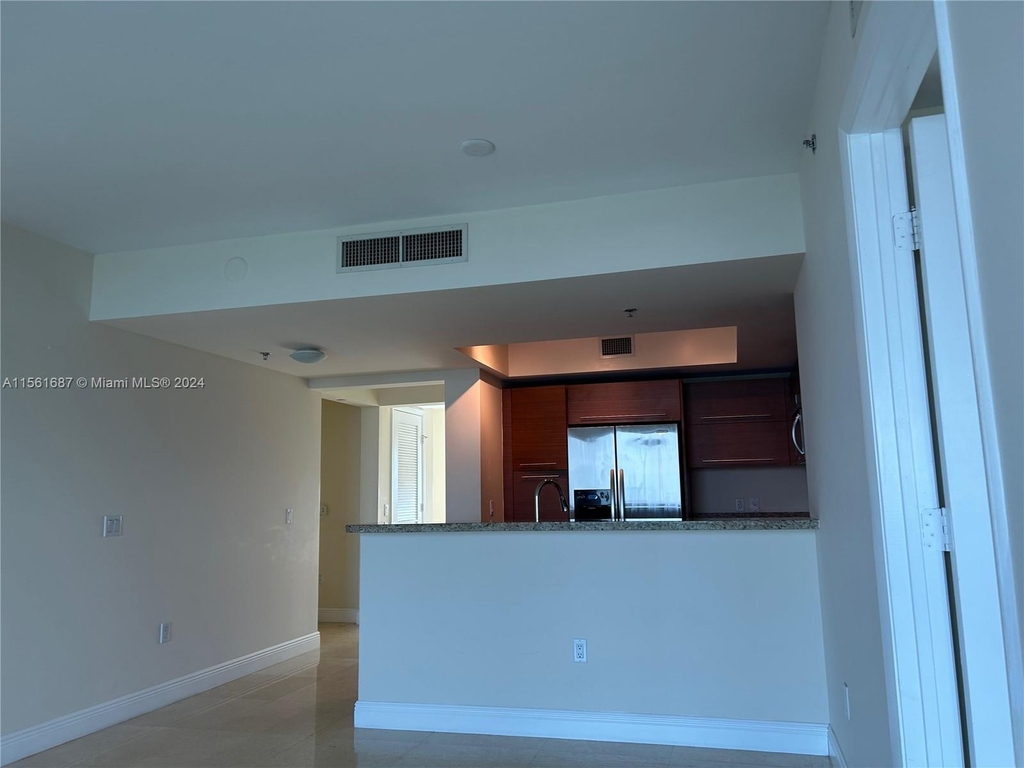 2641 N Flamingo Rd - Photo 2